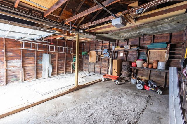 3847 Queen Avenue N, Minneapolis, MN 55412