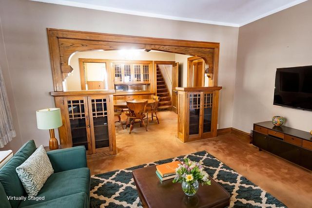 3847 Queen Avenue N, Minneapolis, MN 55412