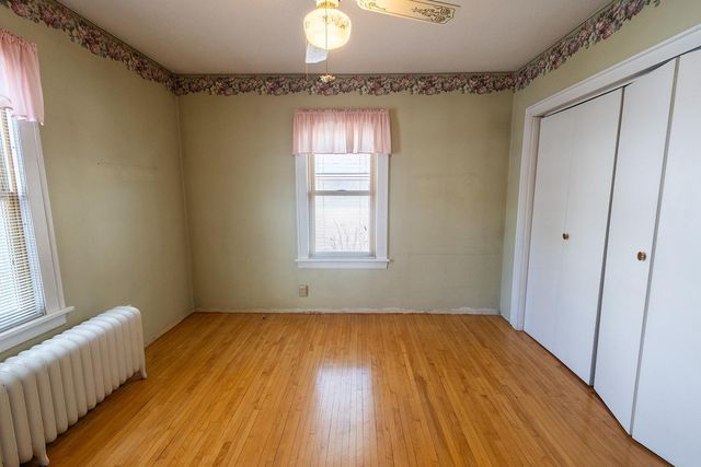 3847 Queen Avenue N, Minneapolis, MN 55412