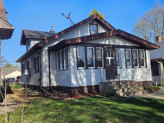 3847 Queen Avenue N, Minneapolis, MN 55412