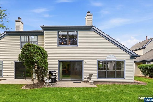 107 Suleski Court, Mahwah, NJ 07430