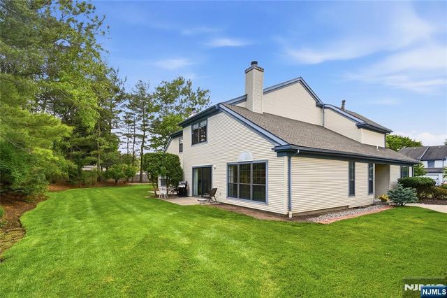 107 Suleski Court, Mahwah, NJ 07430