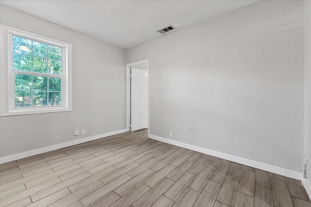 3233 New York Avenue, Fort Worth, TX 76110