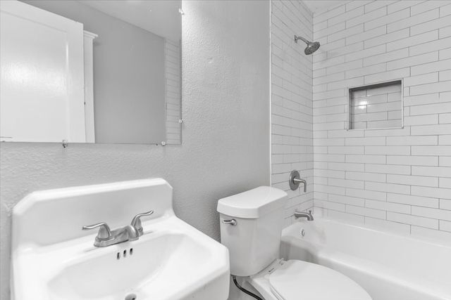 3233 New York Avenue, Fort Worth, TX 76110