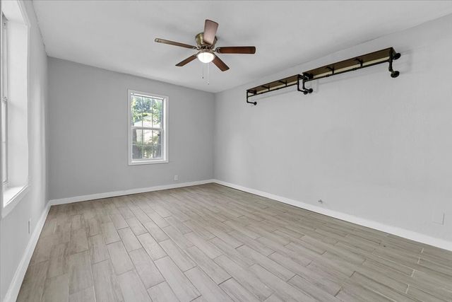 3233 New York Avenue, Fort Worth, TX 76110