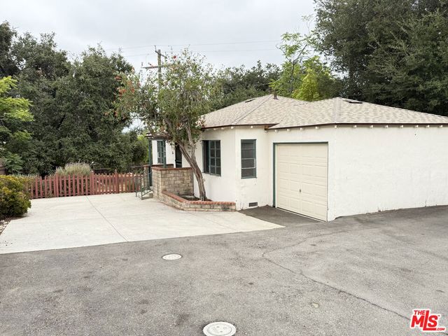 2618 Prospect Avenue, La Crescenta, CA 91214