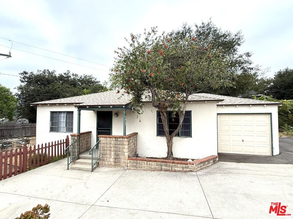 2618 Prospect Avenue, La Crescenta, CA 91214