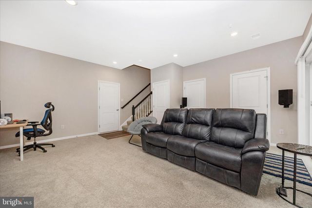 5044 MACDONOUGH PL, Frederick, MD 21703