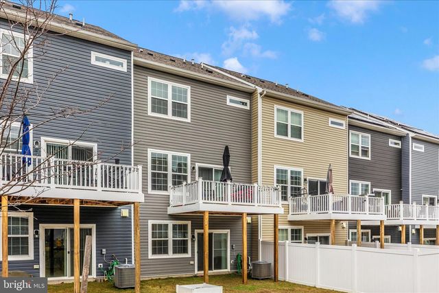 5044 MACDONOUGH PL, Frederick, MD 21703