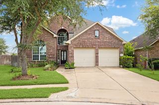 13013 Fair Breeze Lane, Pearland, TX 77584