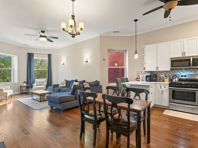 4520 S King Drive 4B, Chicago, IL 60653