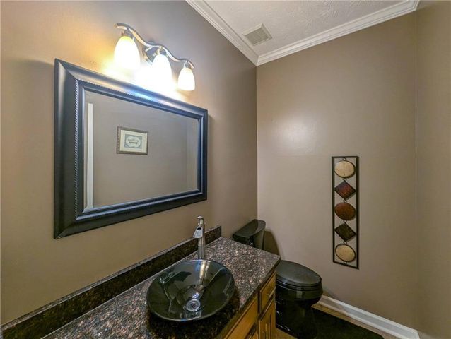 1251 Bridgewater Walk, Snellville, GA 30078