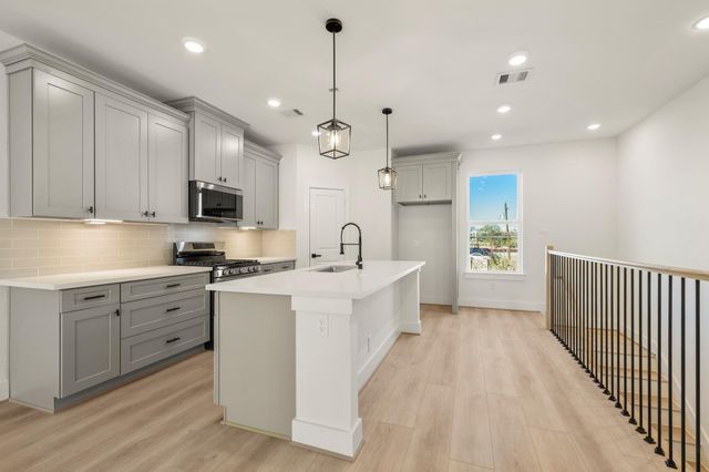 6322 Del Rio Street, Houston, TX 77021