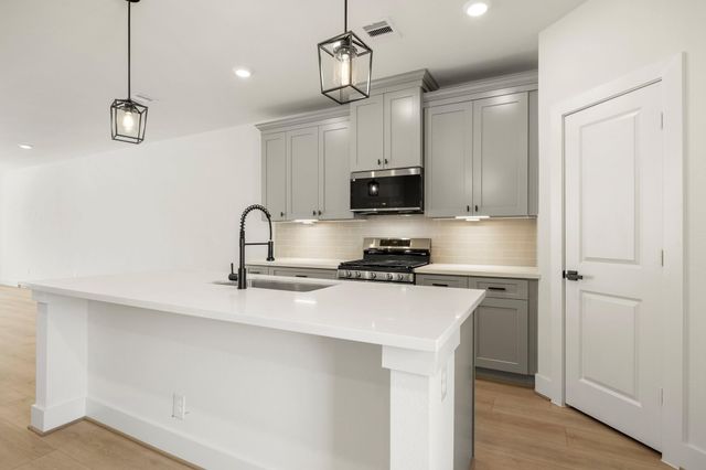 6322 Del Rio Street, Houston, TX 77021