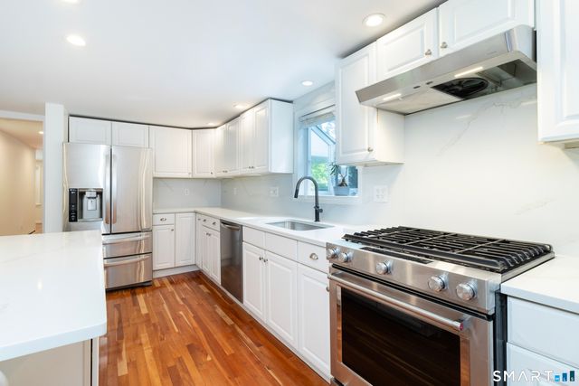 150 Chestnut Street, Branford, CT 06405