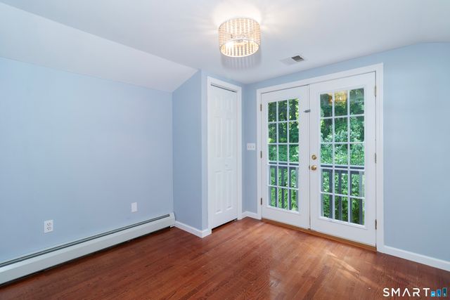 150 Chestnut Street, Branford, CT 06405