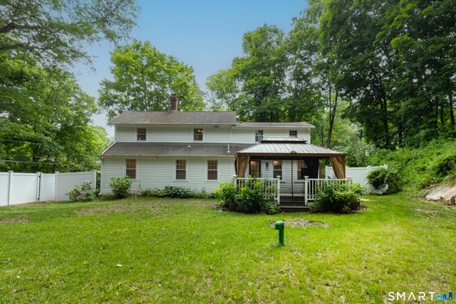 150 Chestnut Street, Branford, CT 06405