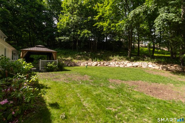 150 Chestnut Street, Branford, CT 06405