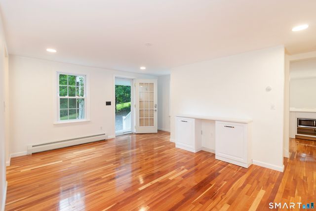 150 Chestnut Street, Branford, CT 06405