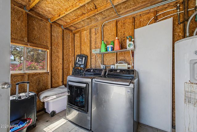 6112 N 64TH Drive, Glendale, AZ 85301