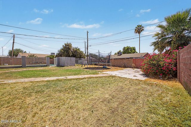 6112 N 64TH Drive, Glendale, AZ 85301