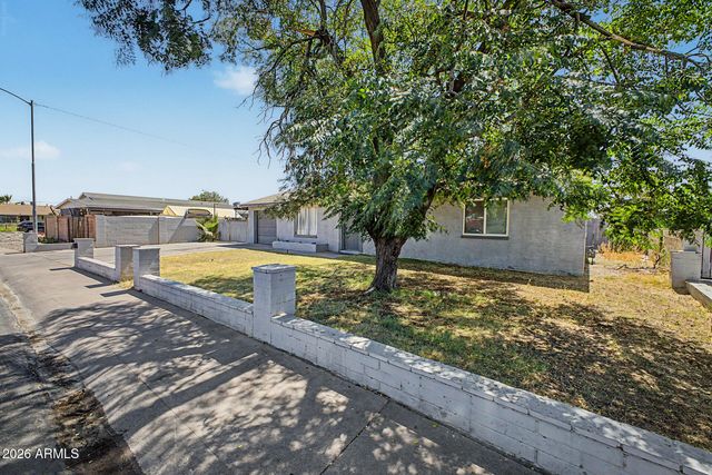 6112 N 64TH Drive, Glendale, AZ 85301