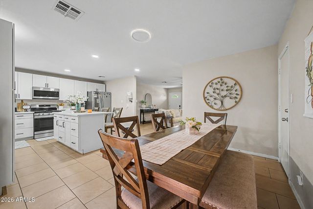6112 N 64TH Drive, Glendale, AZ 85301