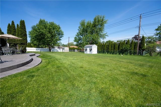26 Morris Crescent, West Seneca, NY 14224
