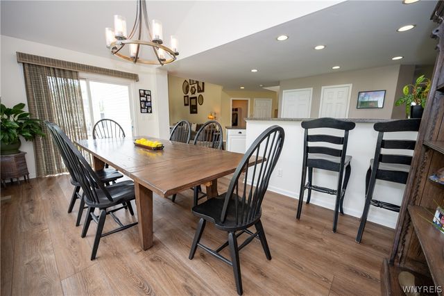 26 Morris Crescent, West Seneca, NY 14224