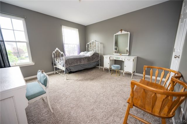 26 Morris Crescent, West Seneca, NY 14224