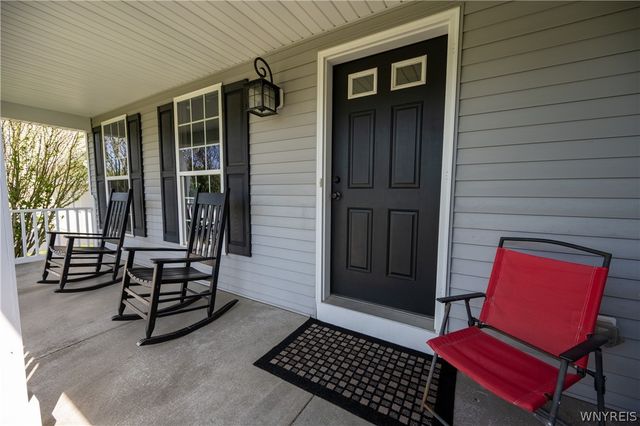 26 Morris Crescent, West Seneca, NY 14224