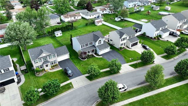 26 Morris Crescent, West Seneca, NY 14224