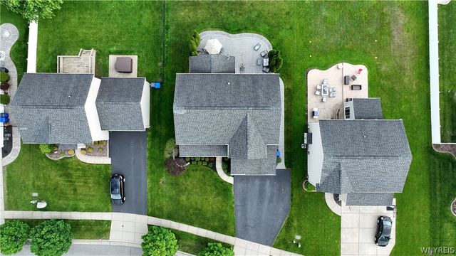26 Morris Crescent, West Seneca, NY 14224