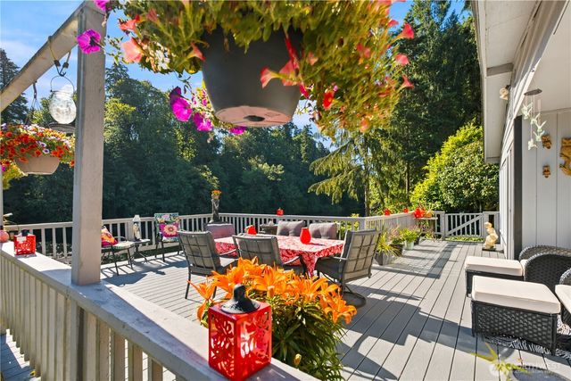26420 Lake Fenwick Road S, Kent, WA 98032