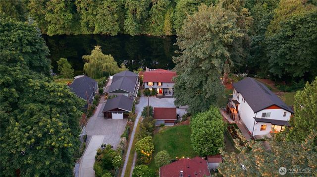 26420 Lake Fenwick Road S, Kent, WA 98032