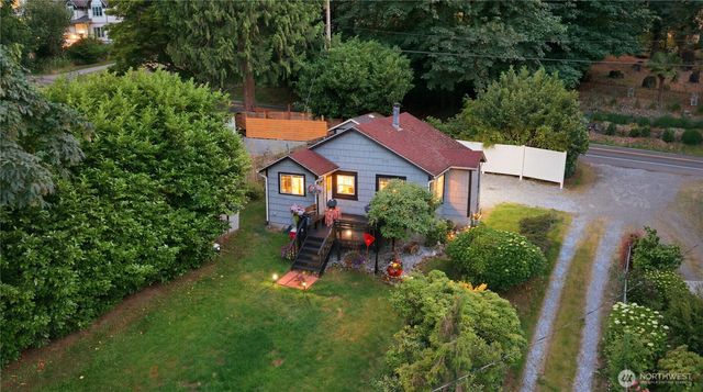 26420 Lake Fenwick Road S, Kent, WA 98032