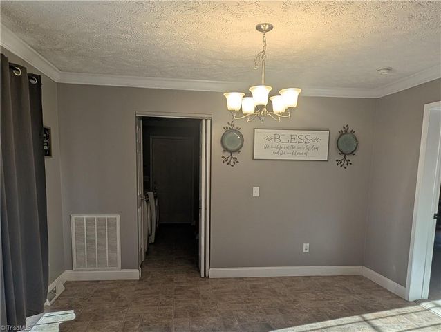 47 Peacock Lane, Sparta, NC 28675