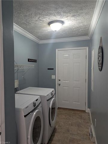 47 Peacock Lane, Sparta, NC 28675