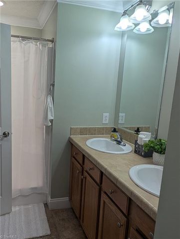 47 Peacock Lane, Sparta, NC 28675