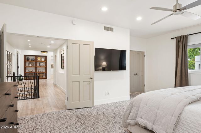 2002 E CAROLINE Lane, Tempe, AZ 85284