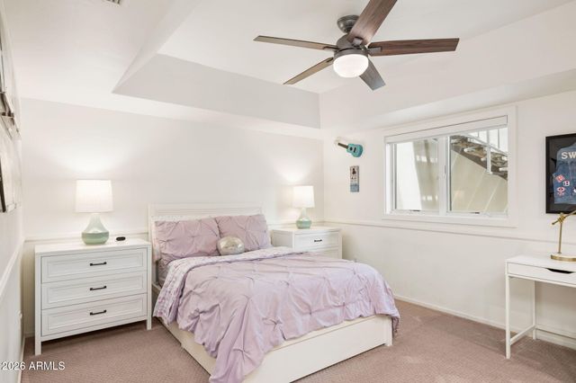 2002 E CAROLINE Lane, Tempe, AZ 85284