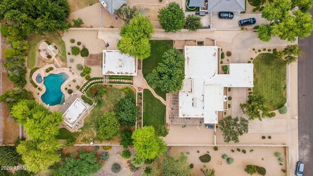 2002 E CAROLINE Lane, Tempe, AZ 85284