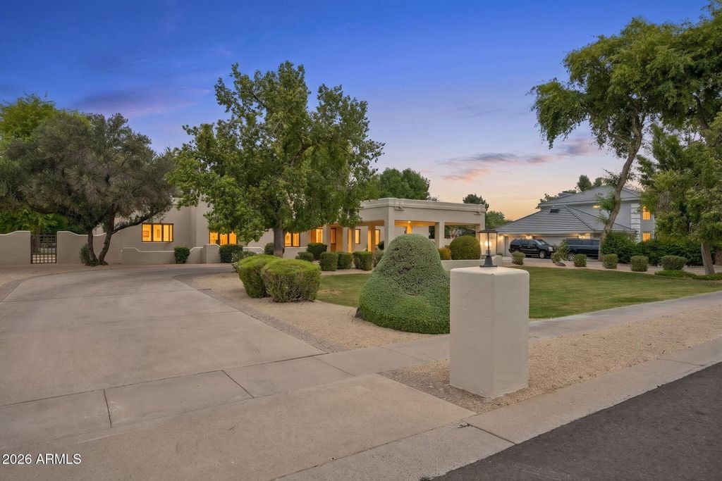 2002 E CAROLINE Lane, Tempe, AZ 85284 — photo 5