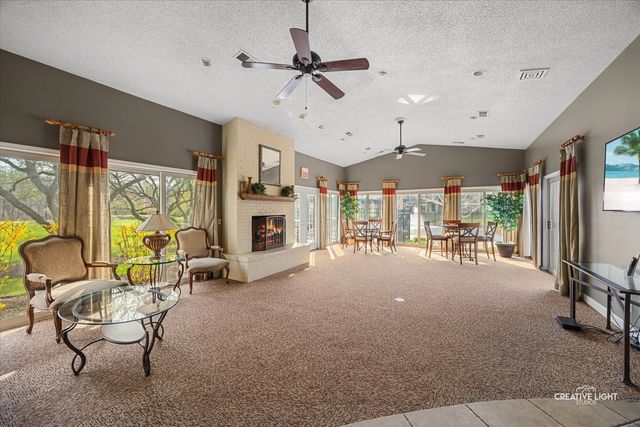 1565 Raymond Drive 201, Naperville, IL 60563