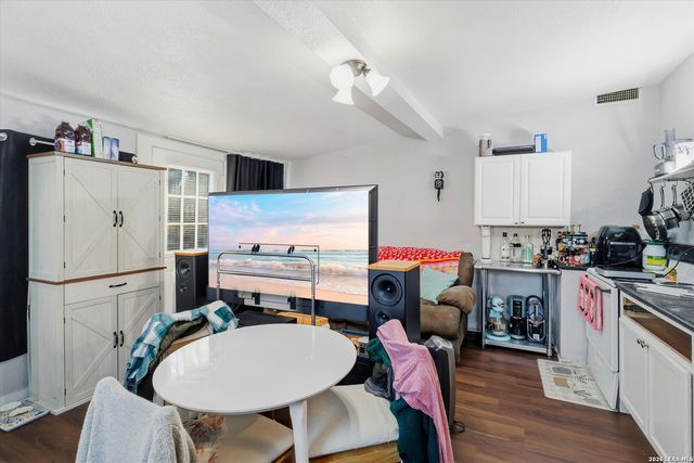 434 Buckingham Ave, San Antonio, TX 78210