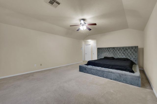 11620 Champions Green Drve Drive, Houston, TX 77066