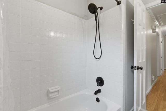 504 shadowbrook, Columbia, SC 29210