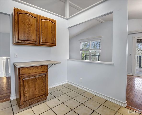 13 Greenfield Drive, St Peters, MO 63376