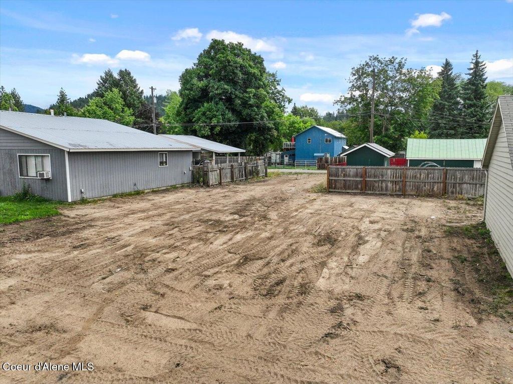 1210 N 10th ST, Coeur D'alene, ID 83814