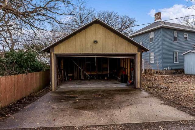 1015 Prairie Avenue, Beloit, WI 53511